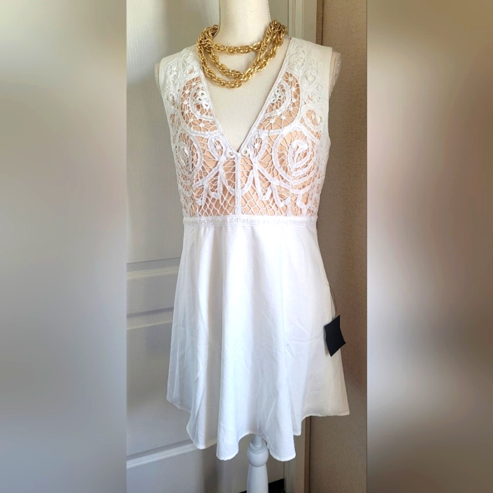 NWT Lulu's white and tan mini dress Size Large